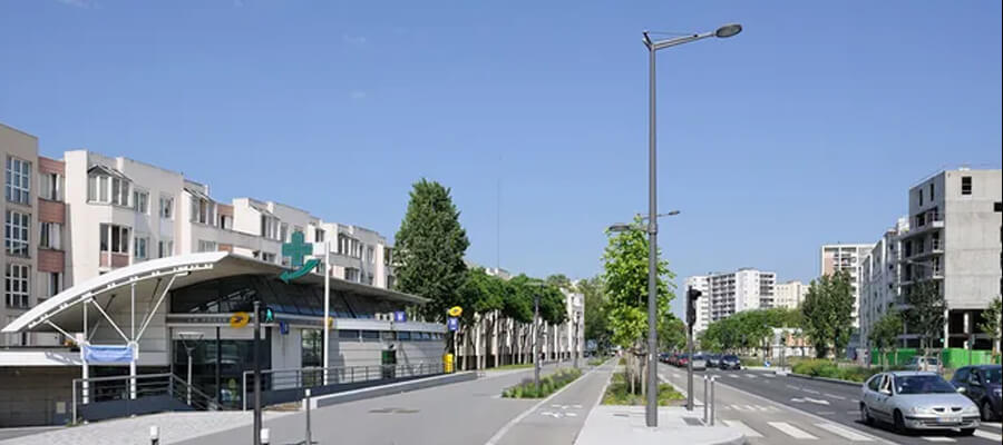 solar powered street light
