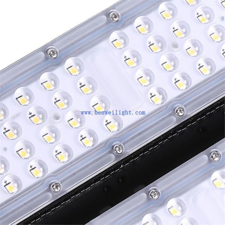 best light for outdoor basketball court