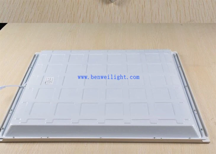 40W バックライト付きパネルライト