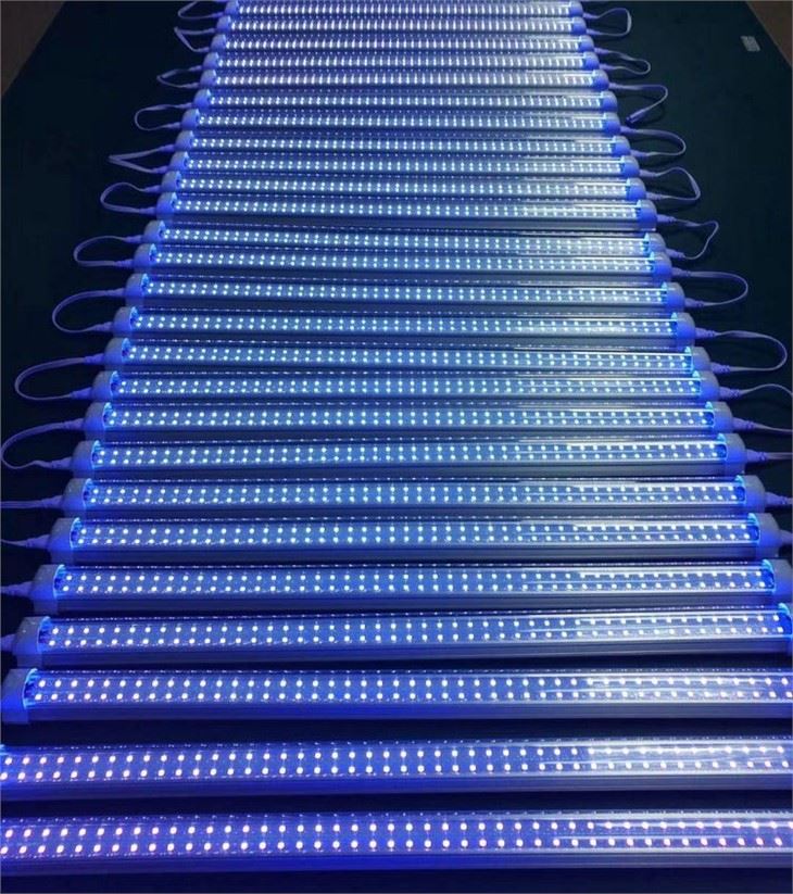 48インチのLEDブラックライト