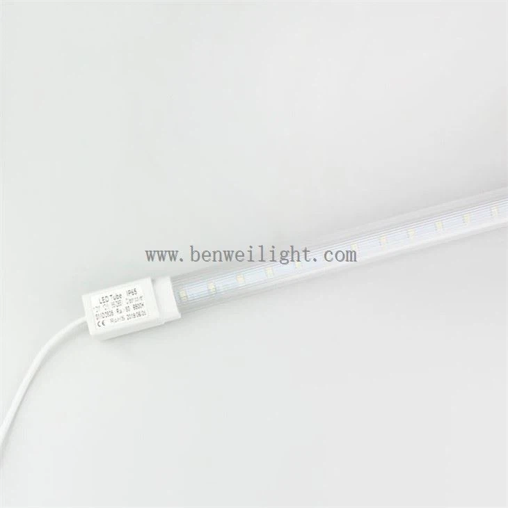 冷蔵庫のLEDチューブランプ